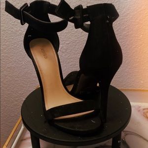 Heel sandal